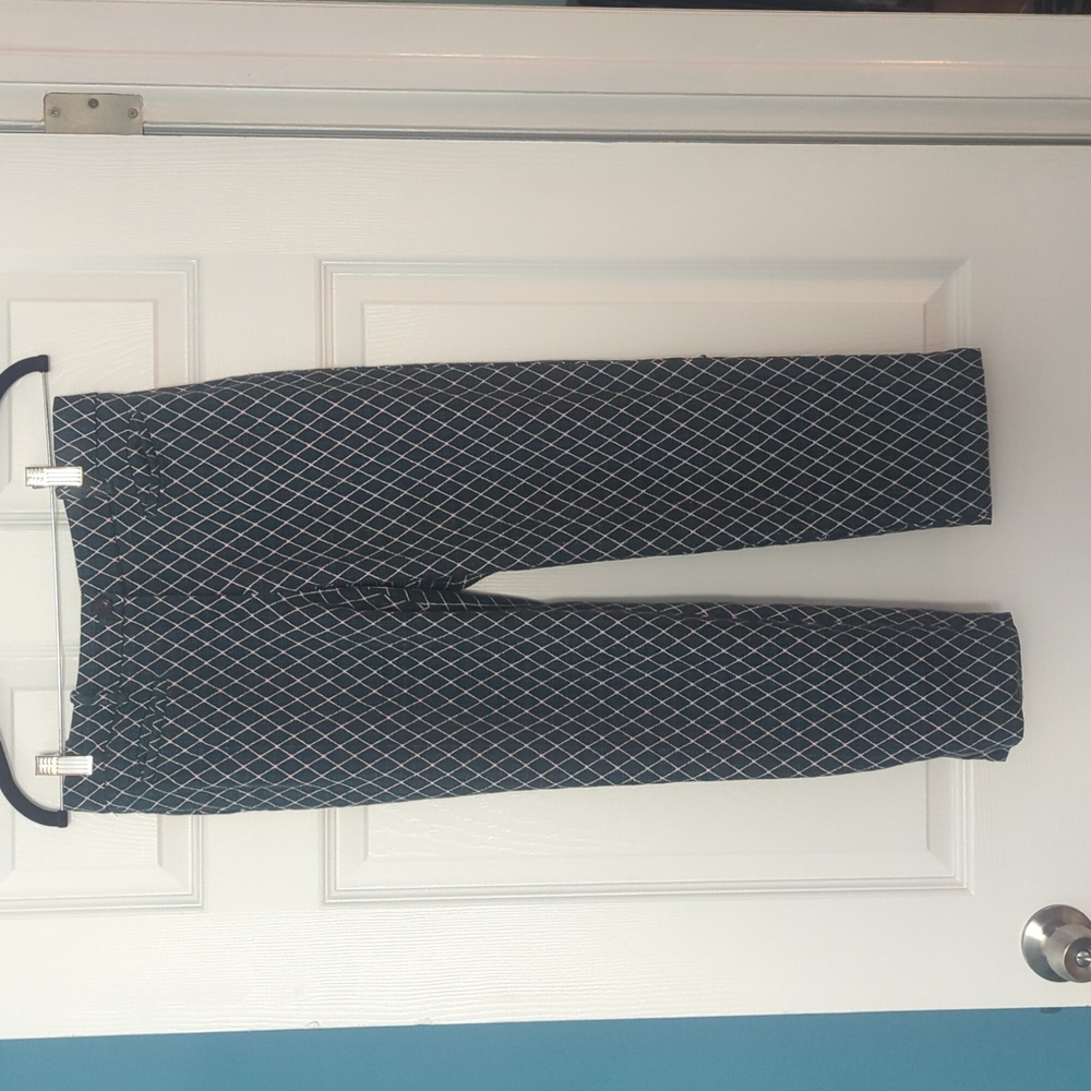 Ann Taylor Curvy Fit Crop Teal with white and pink
